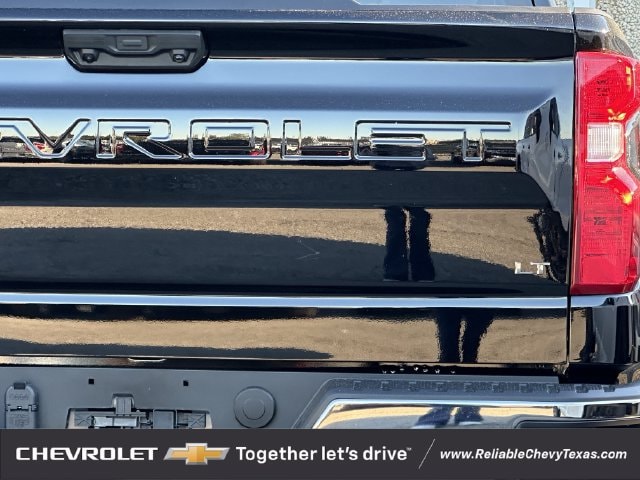 New 2026 Black Chevrolet LT image 6