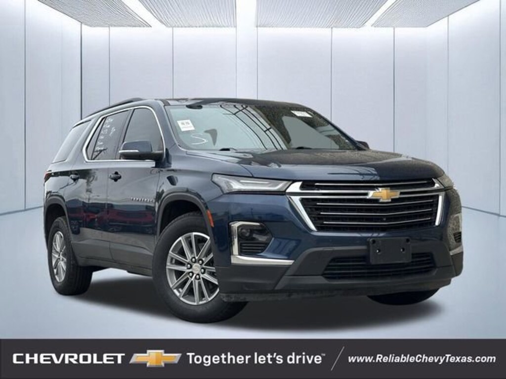 Used 2023 Chevrolet Traverse LT Cloth SUV