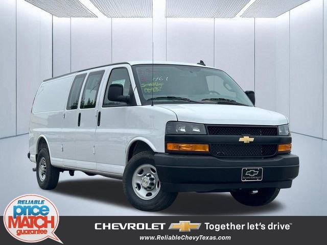2026 Chevrolet Express 2500 Extended Work Van HD's photo