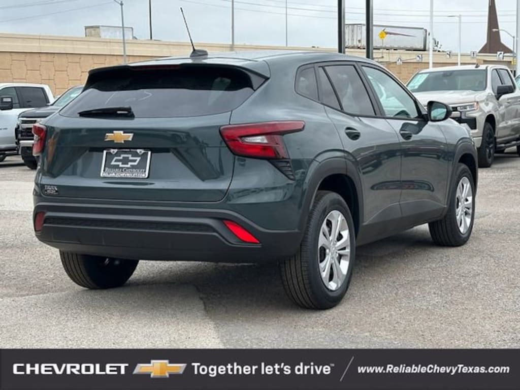 New 2026 Chevrolet Trax LS SUV