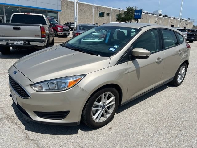Used 2017 Ford Focus SE with VIN 1FADP3K21HL313569 for sale in Richardson, TX