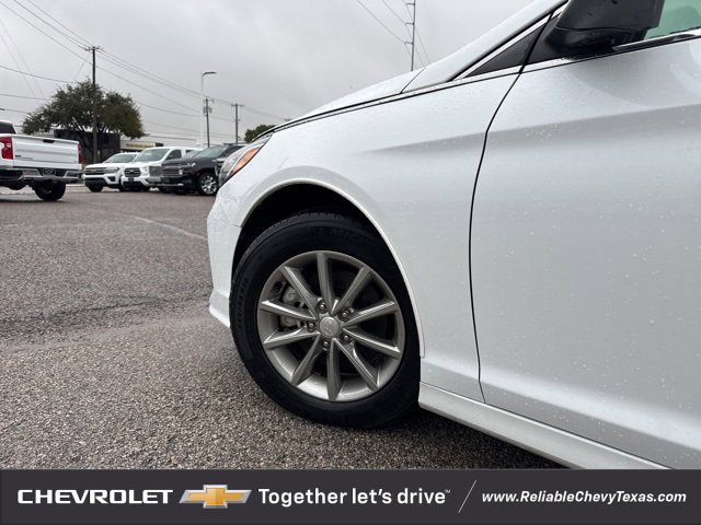 2019 Hyundai Sonata Eco SE photo 4