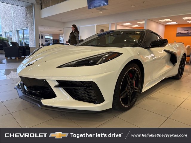 2023 Chevrolet Corvette Stingray Convertible 3LT photo 3