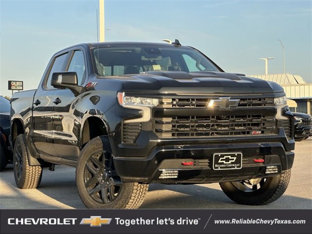 Used 2025 Chevrolet Silverado 1500 LT Trail Boss Truck Crew Cab