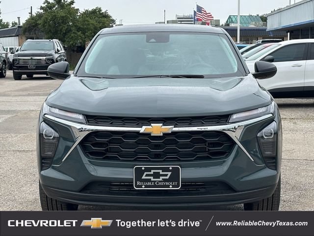 2026 Chevrolet Trax LS - Photo 8
