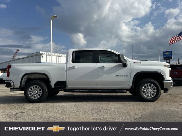 2026 Chevrolet Silverado 2500 HD LT - Photo 3