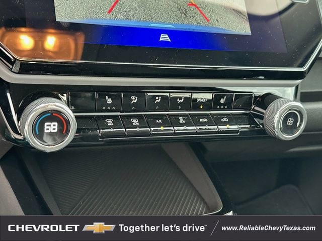 2027 Chevrolet Bolt LT - Photo 19