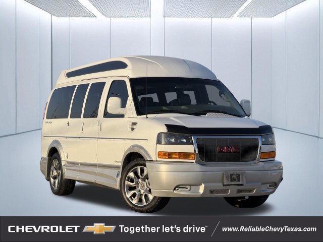 2022 GMC Savana Cargo Work Van