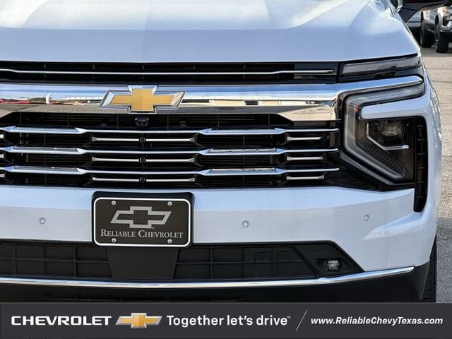 2026 Chevrolet Suburban Premier - Photo 11