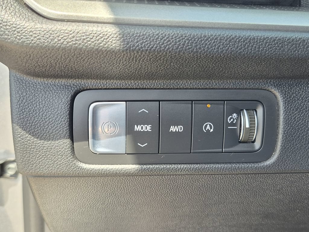 2026 Chevrolet Traverse LT - Photo 27