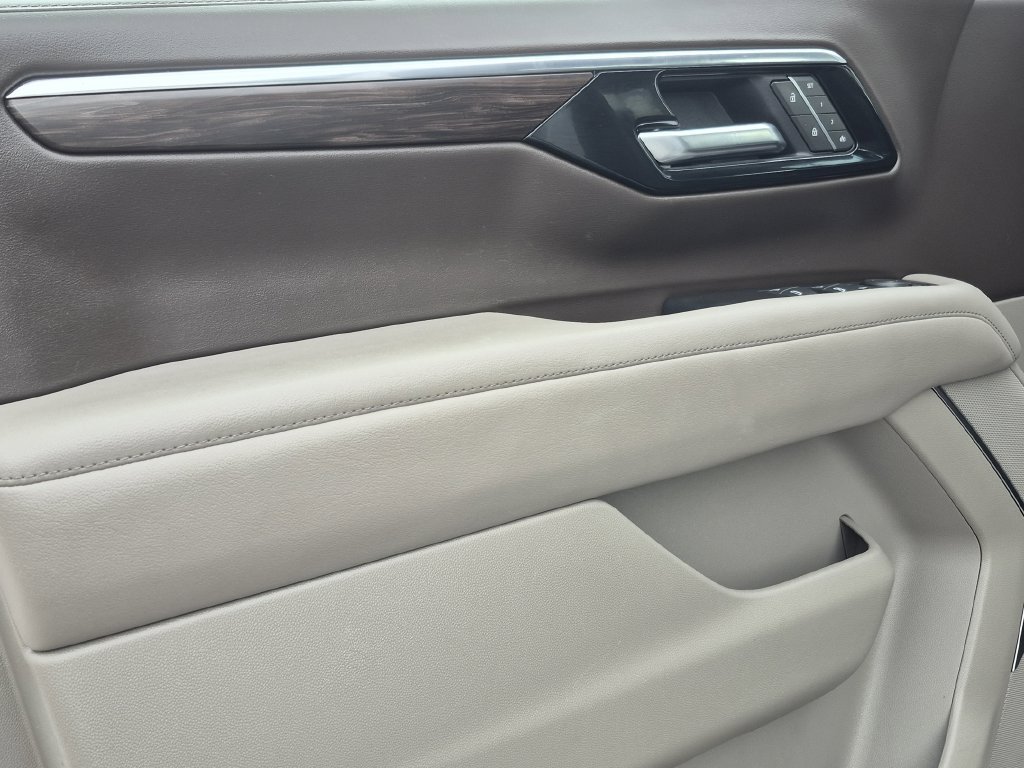 2025 Chevrolet Tahoe LT - Photo 6