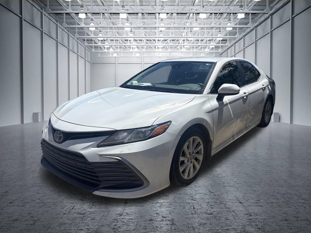 Gray 2022 Toyota Camry Sedan Front-Wheel Drive Automatic