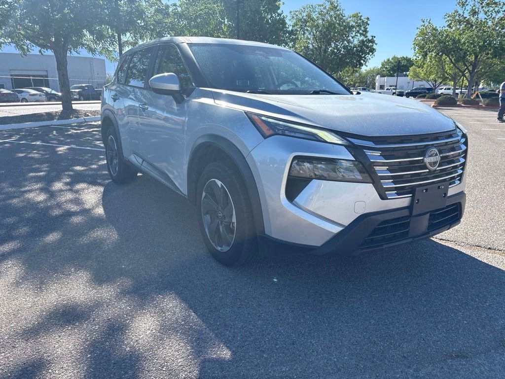 2024 Nissan Rogue SV FWD's photo