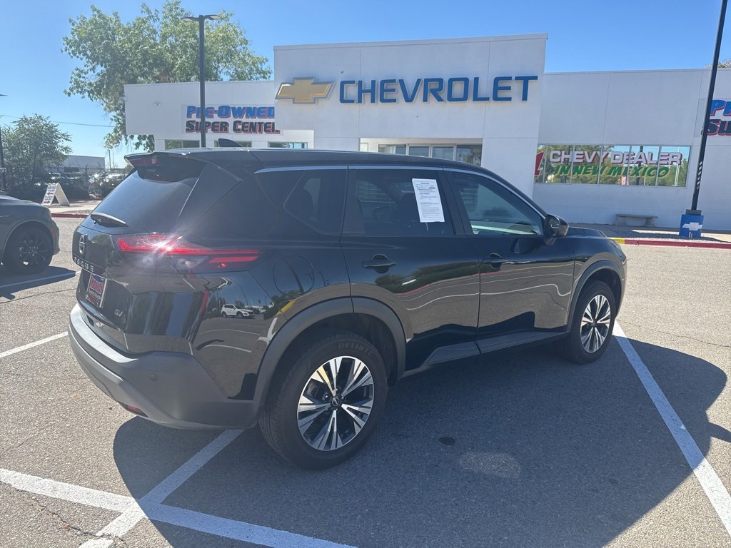 2023 Nissan Rogue SV photo 3