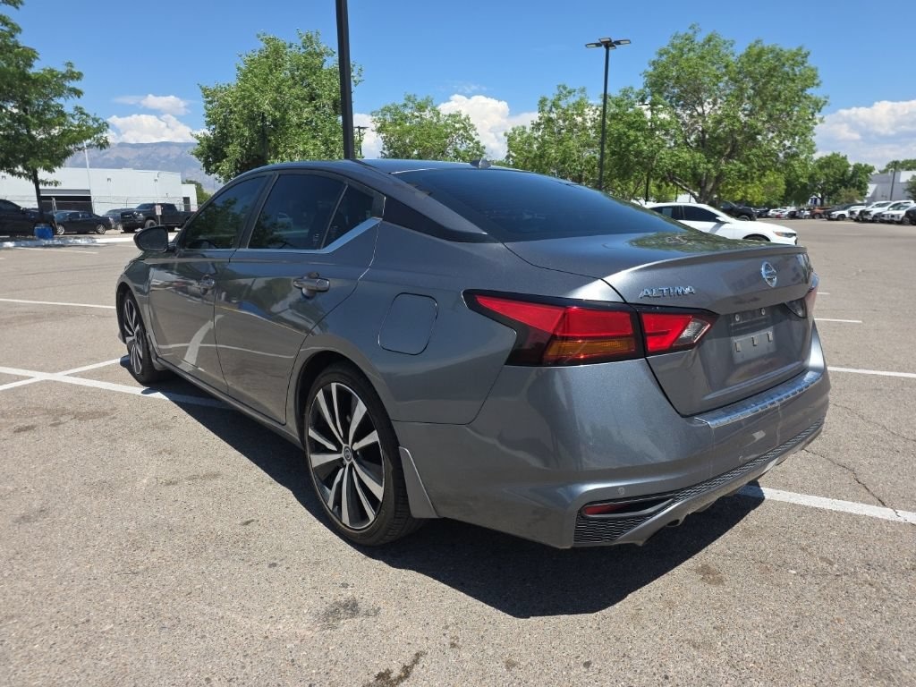 Used 2022 Nissan Altima SR FWD Sedan