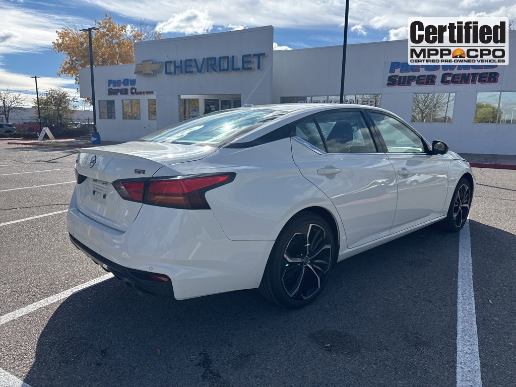 2024 Nissan Altima 2.5 SR photo 3