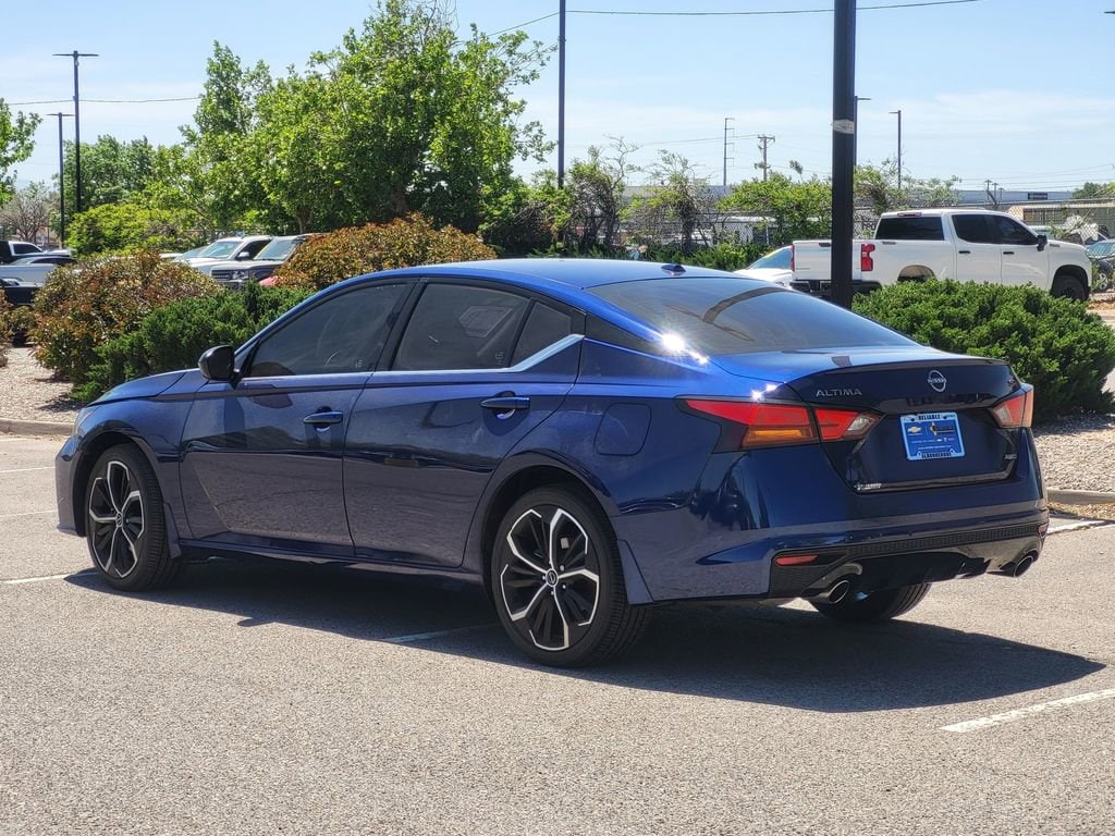 Used 2024 Nissan Altima SR Intelligent AWD Sedan