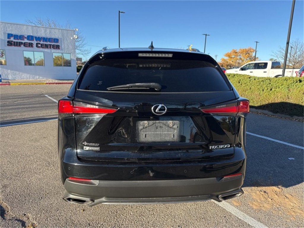 2021 Lexus NX 300 F SPORT photo 4