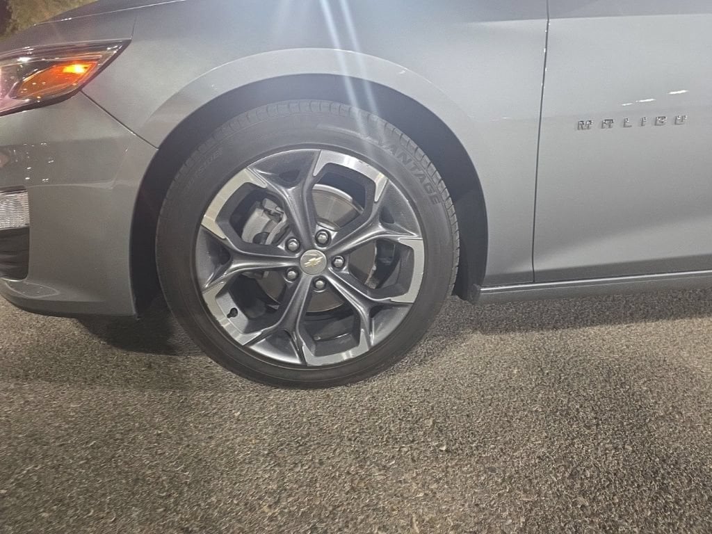 1G1ZD5ST2RF150842