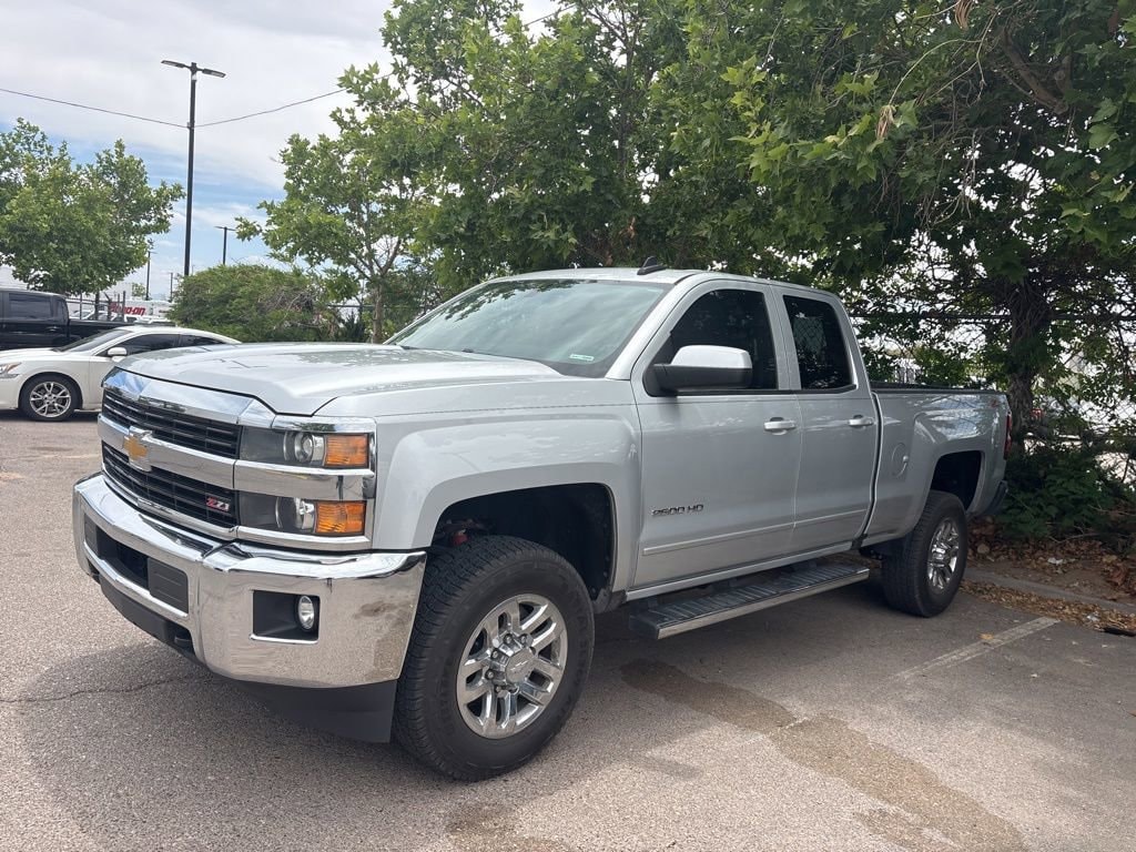 2016 Chevrolet Silverado HD LT 4WD Double Cab Standard Box w/R9I's photo