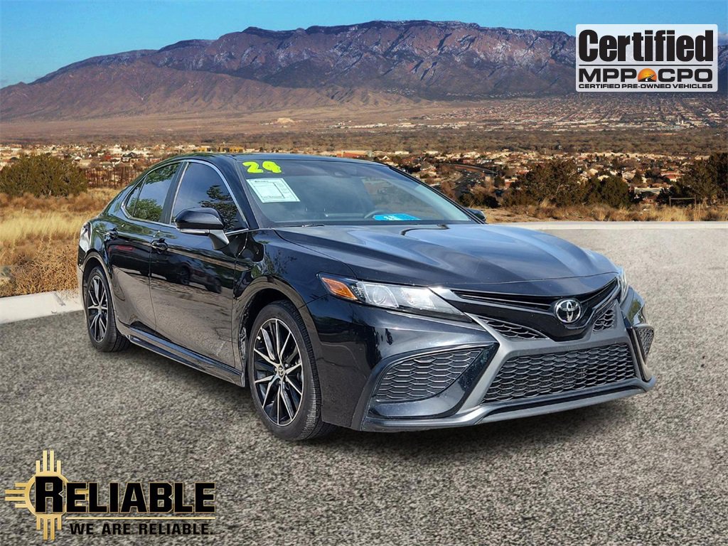 Camry SE