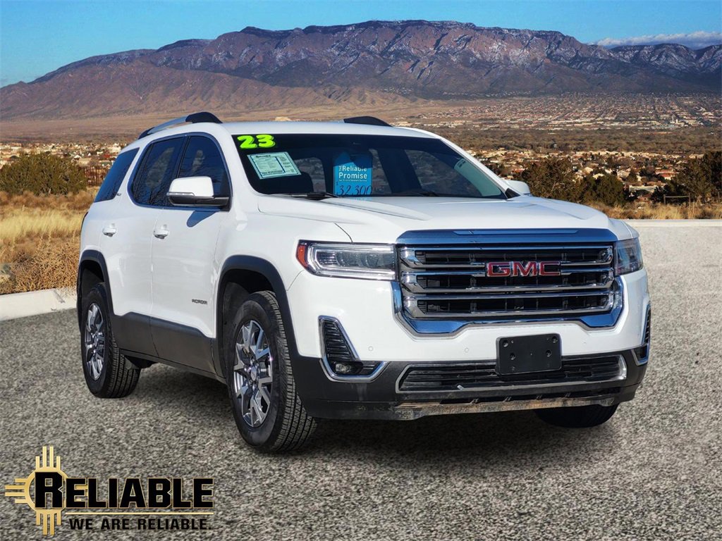2023 GMC Acadia SLT's photo