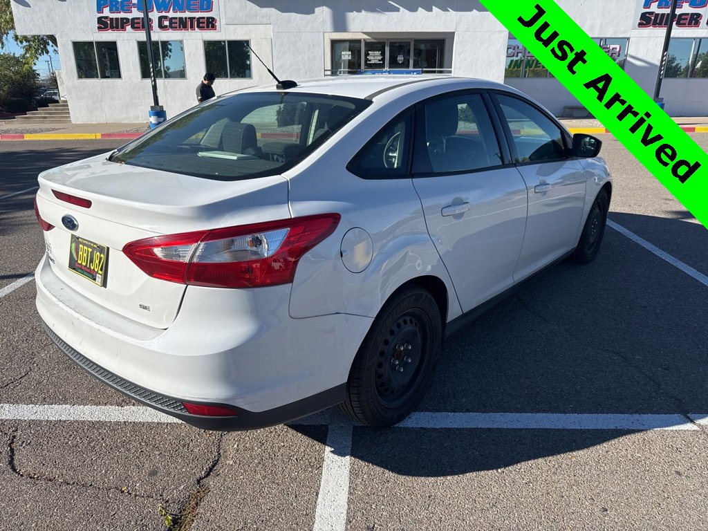 2012 Ford Focus SE photo 3