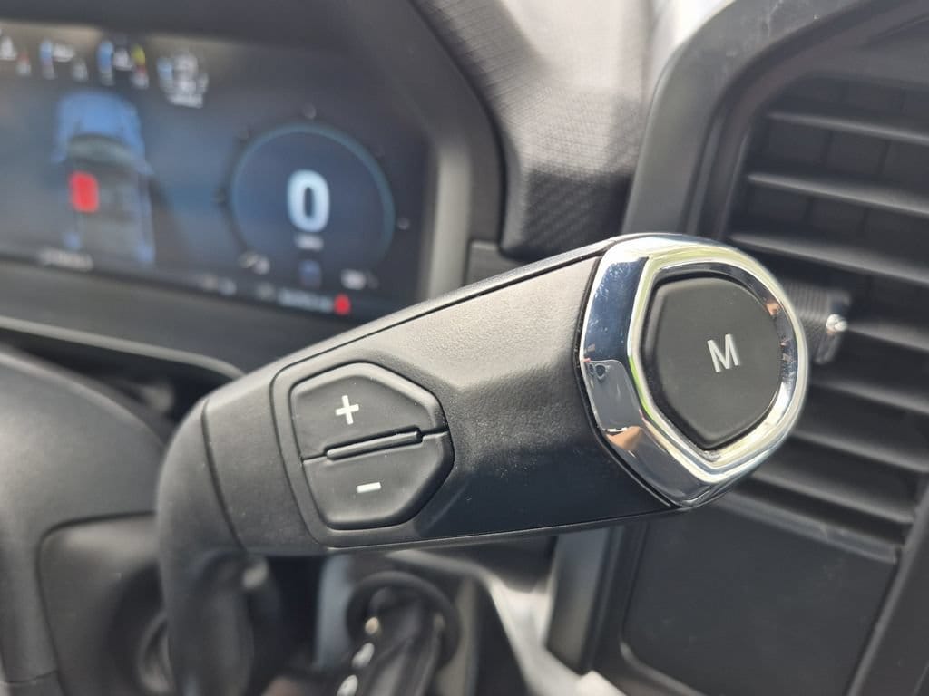 2025 Ford F-150 STX - Photo 27