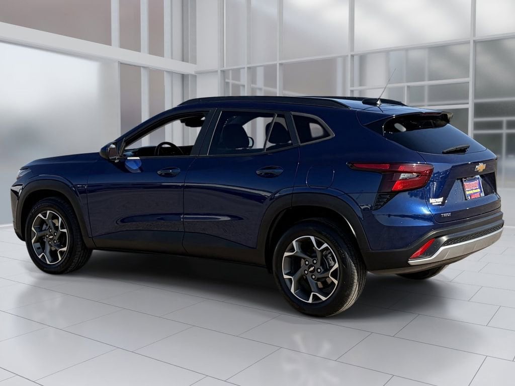 Used 2024 Chevrolet Trax LT SUV