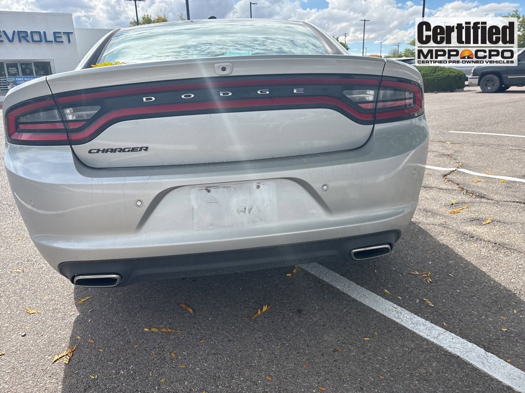 2022 Dodge Charger SXT photo 3