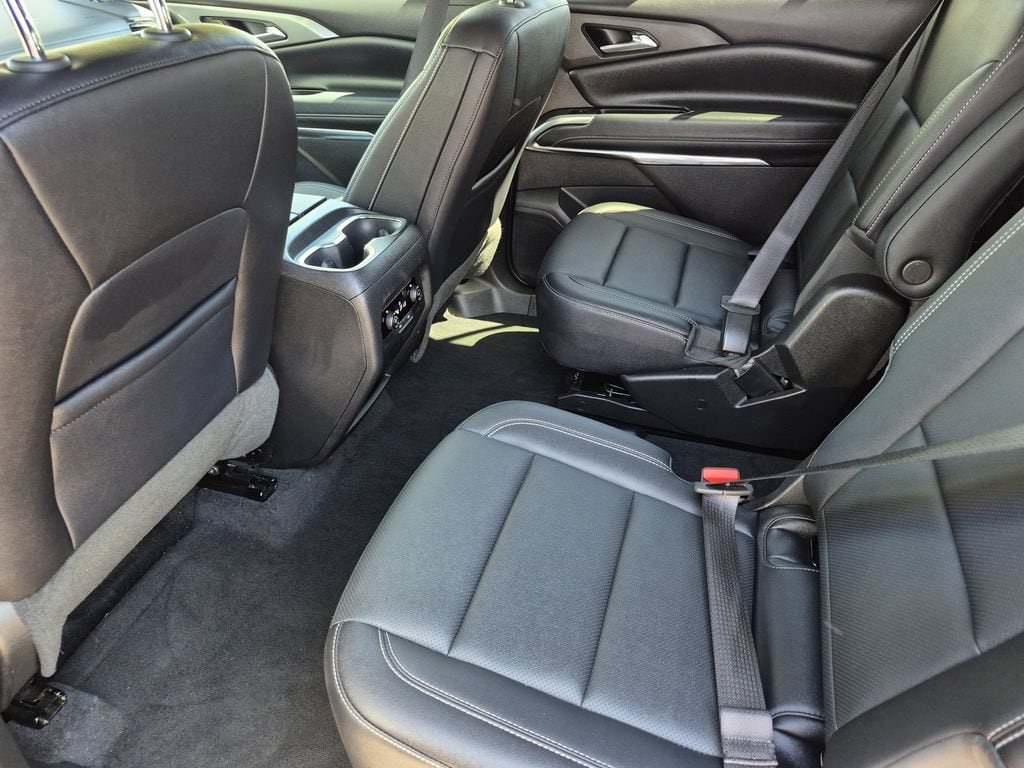 2026 Chevrolet Traverse LT - Photo 21