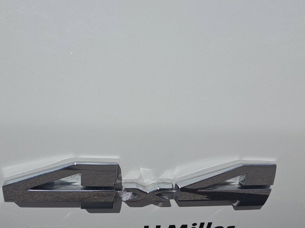 2024 Toyota Tacoma SR5 - Photo 8