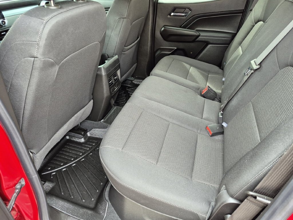 2024 Chevrolet Colorado LT - Photo 19