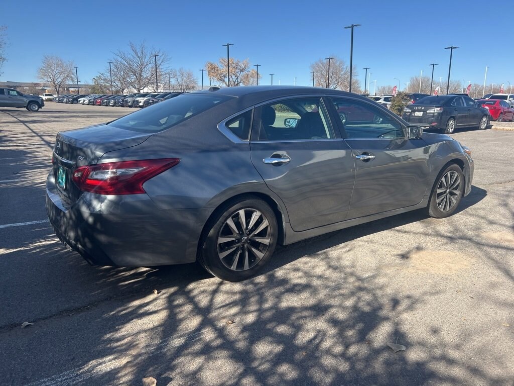 Used 2018 Nissan Altima 2.5 SV Sedan