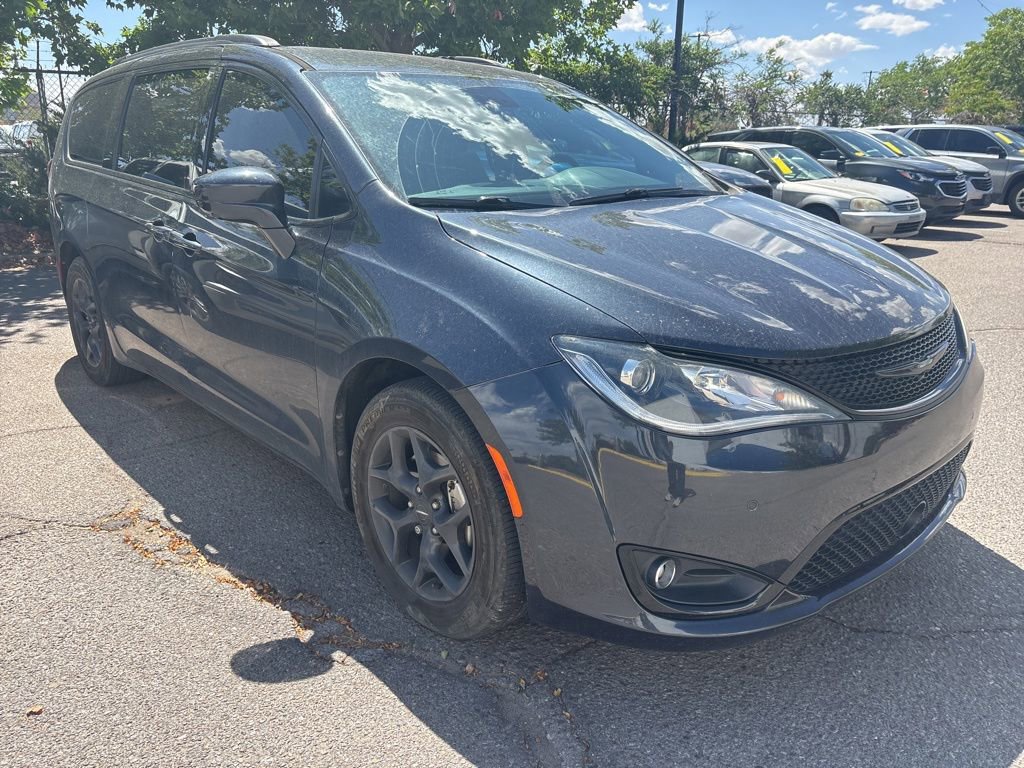 2019 Chrysler Pacifica Touring L Plus's photo