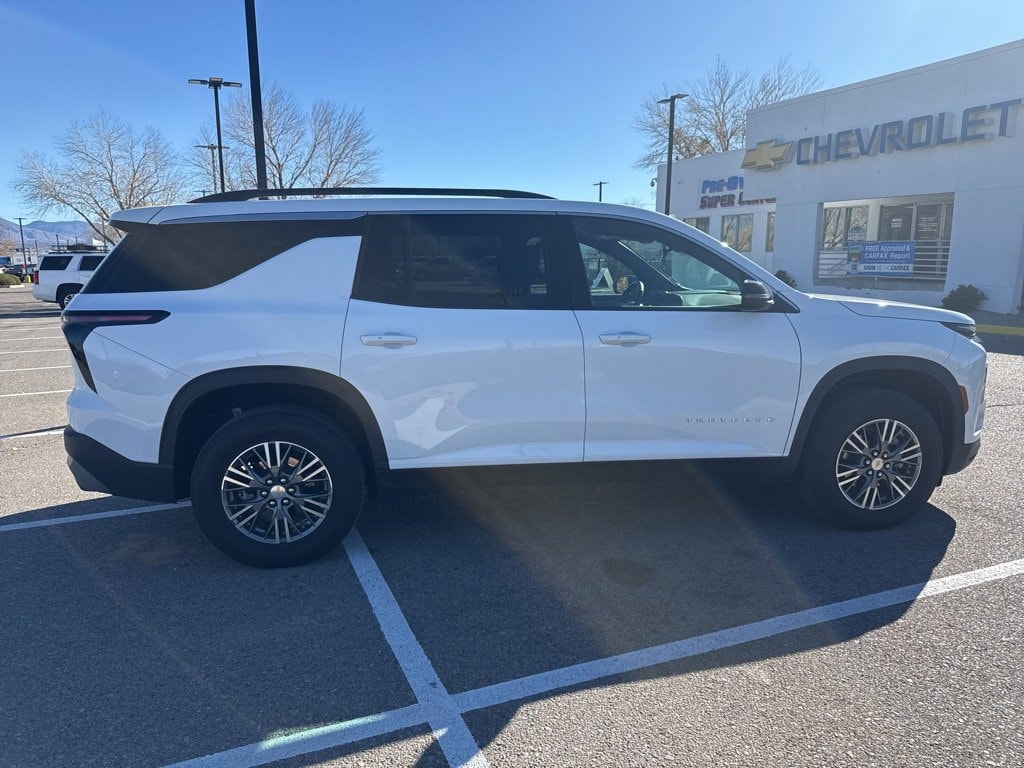 Certified 2025 Chevrolet Traverse LT SUV