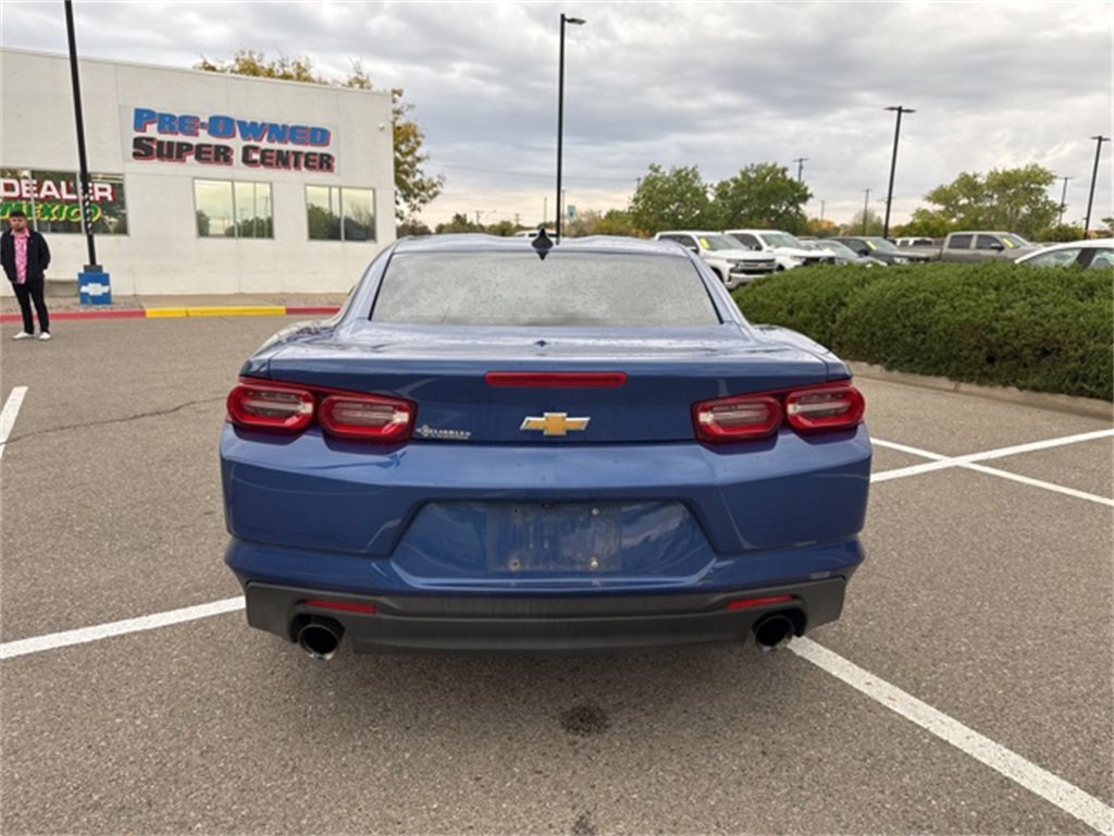2022 Chevrolet Camaro 1LT photo 4