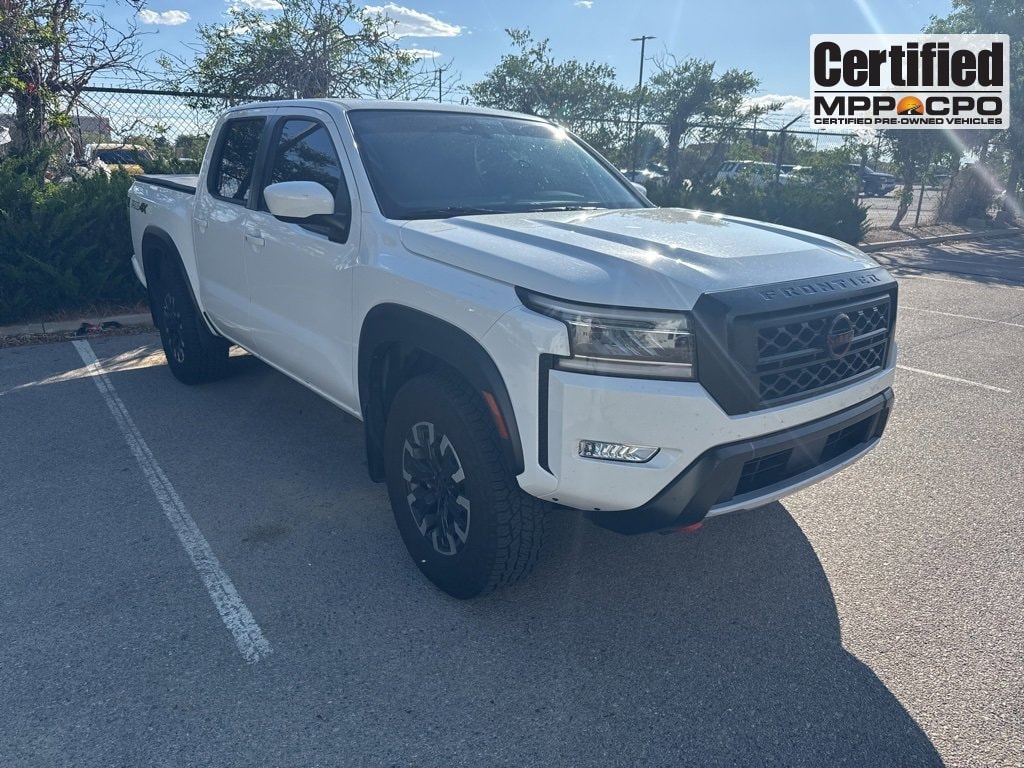 Frontier Crew Cab PRO-4X