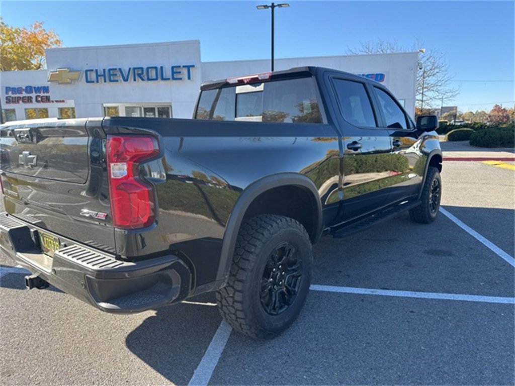 2023 Chevrolet Silverado 1500 ZR2 photo 3