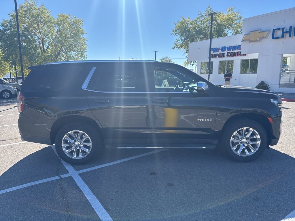 2024 Chevrolet Tahoe Premier photo 2