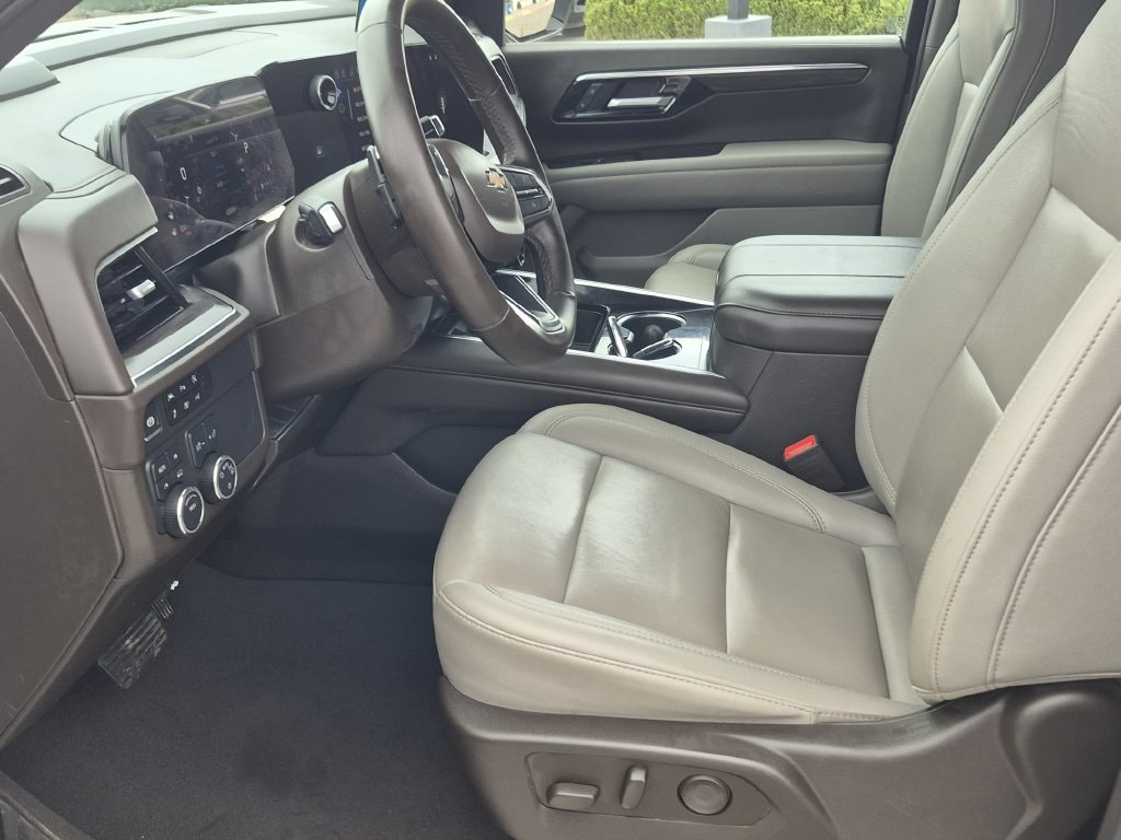 2025 Chevrolet Tahoe LT - Photo 8