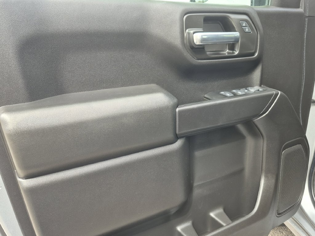 2025 Chevrolet Silverado 1500 Custom - Photo 6