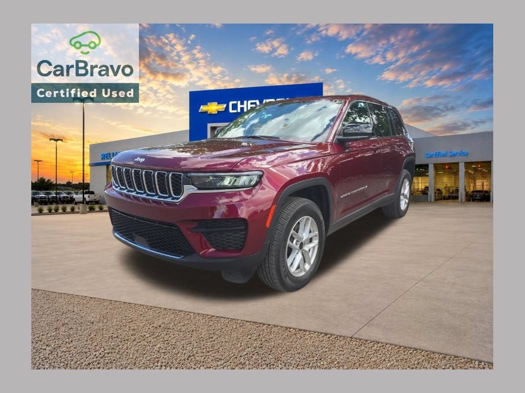 Used 2025 Jeep Grand Cherokee Laredo X 4x4 SUV