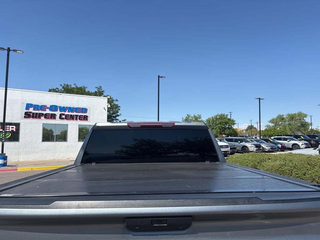 Used 2021 Chevrolet Silverado 1500 LT Truck