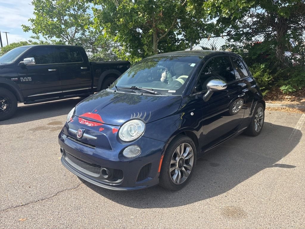 2019 FIAT 500 Lounge's photo