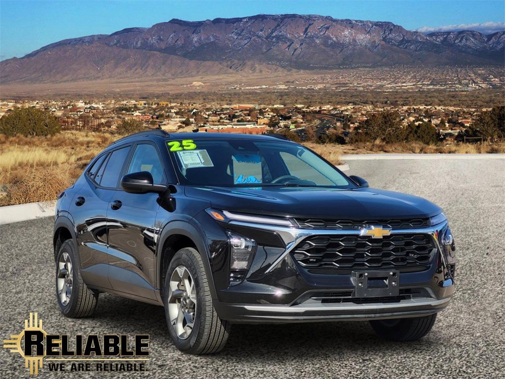 2025 Chevrolet Trax LT's photo