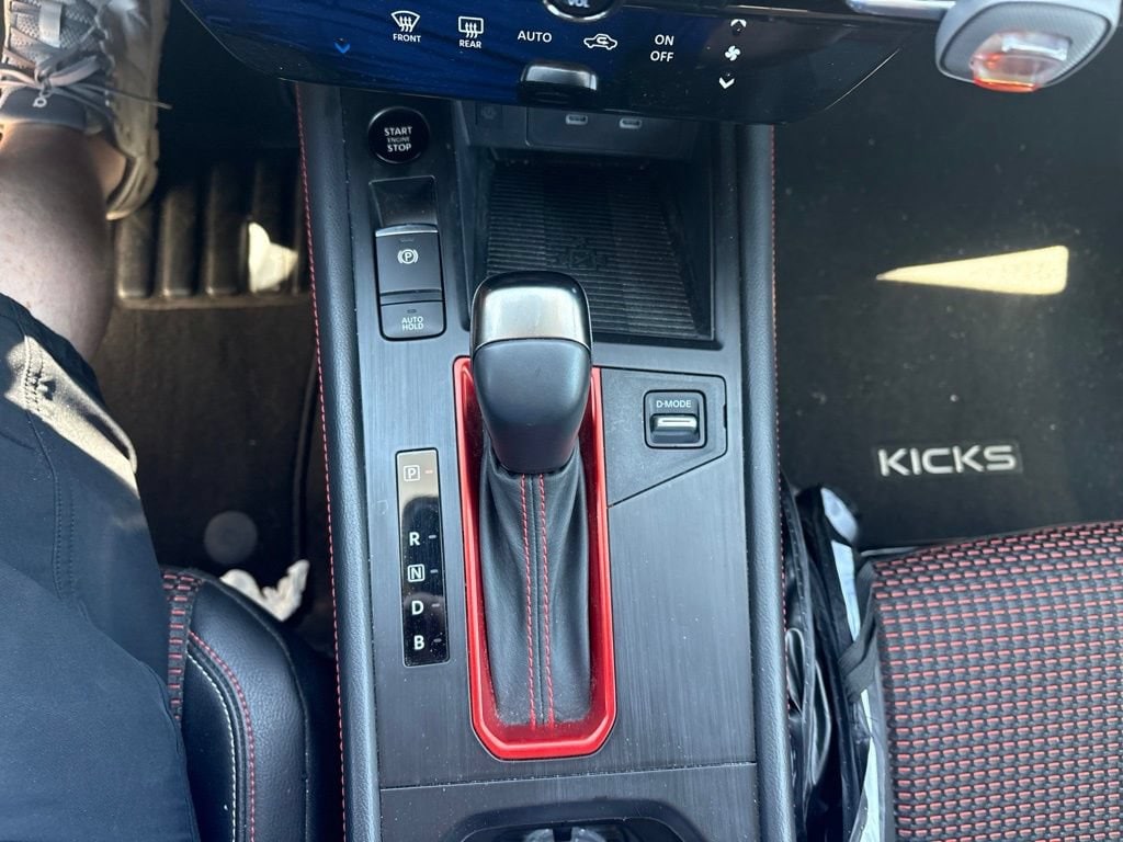 2025 Nissan Kicks SR AWD - Photo 13