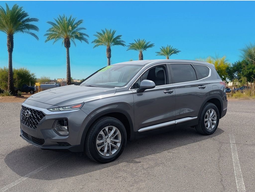 2019 Hyundai Santa Fe SE 2.4's photo