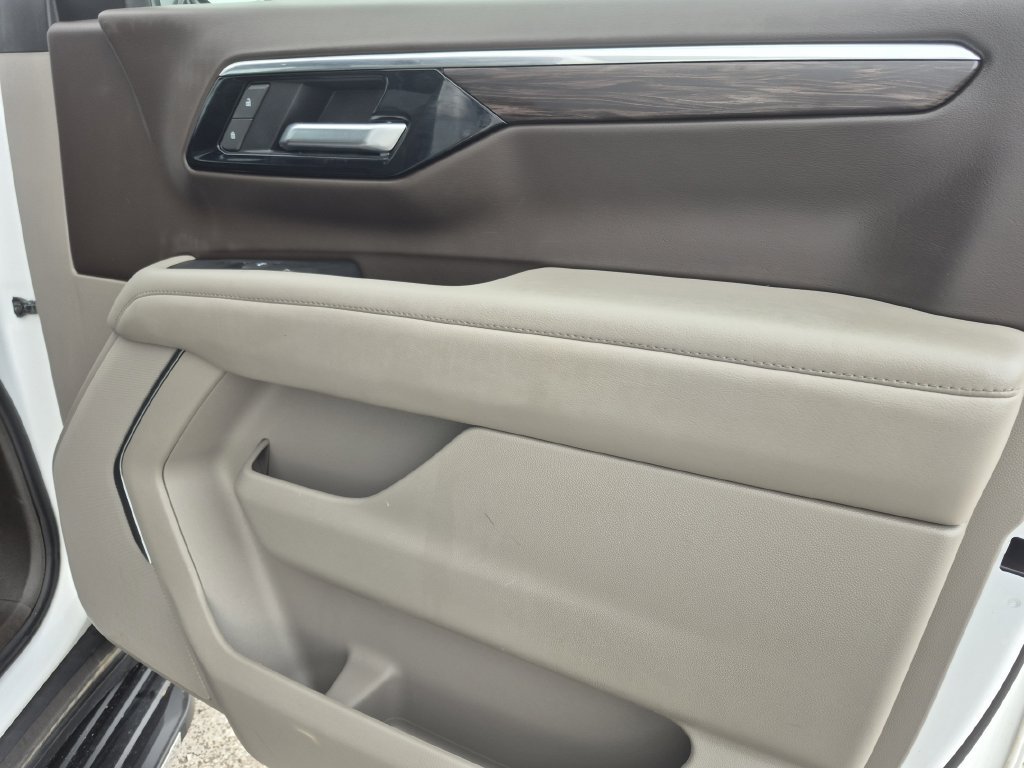 2025 Chevrolet Tahoe LT - Photo 16