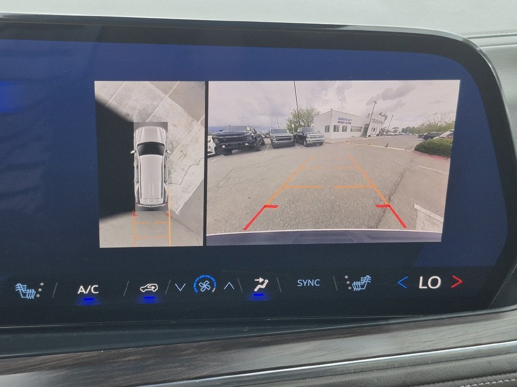 2025 Chevrolet Tahoe LT - Photo 24
